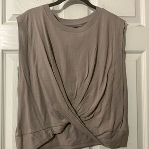 Gap sleeveless top